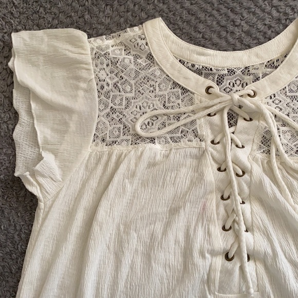 Beige Top - Picture 2 of 3